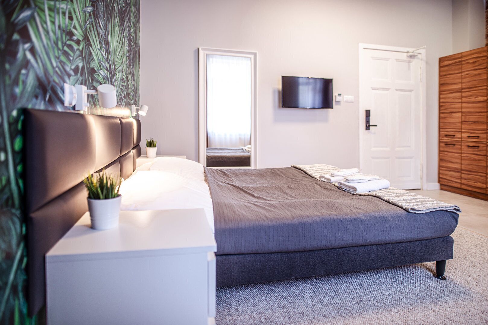 Deluxe Studio Suite, 1 Queen Bed