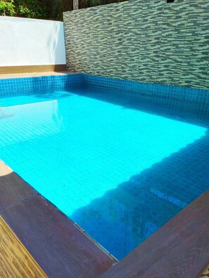 Outdoor pool - Spacious 2 Storey Semi-D Homestay Nilai & KLIA F1 Sepang (NILAI)