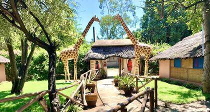 KWATUNZA BEACH LAND, IS THE BEST HOTEL THAT OFFER ACCOMODATION AND EVERTHING.