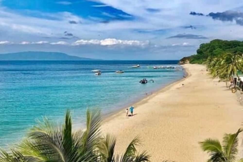 Rold and Roub Home Suites by Cocotel