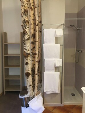 Double Room | Bathroom - Le Mas aux Arômes (Puget)