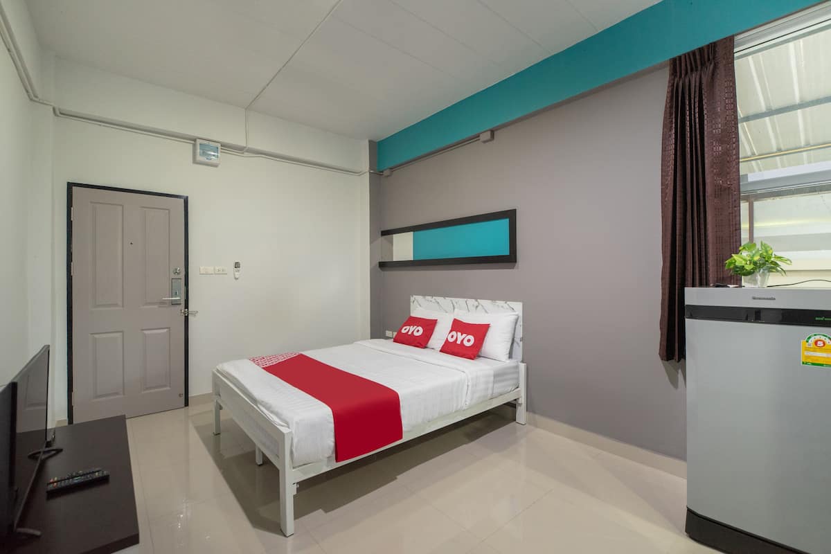 Kamar Double Standar | Meja kerja, Wi-Fi gratis, dan seprai linen