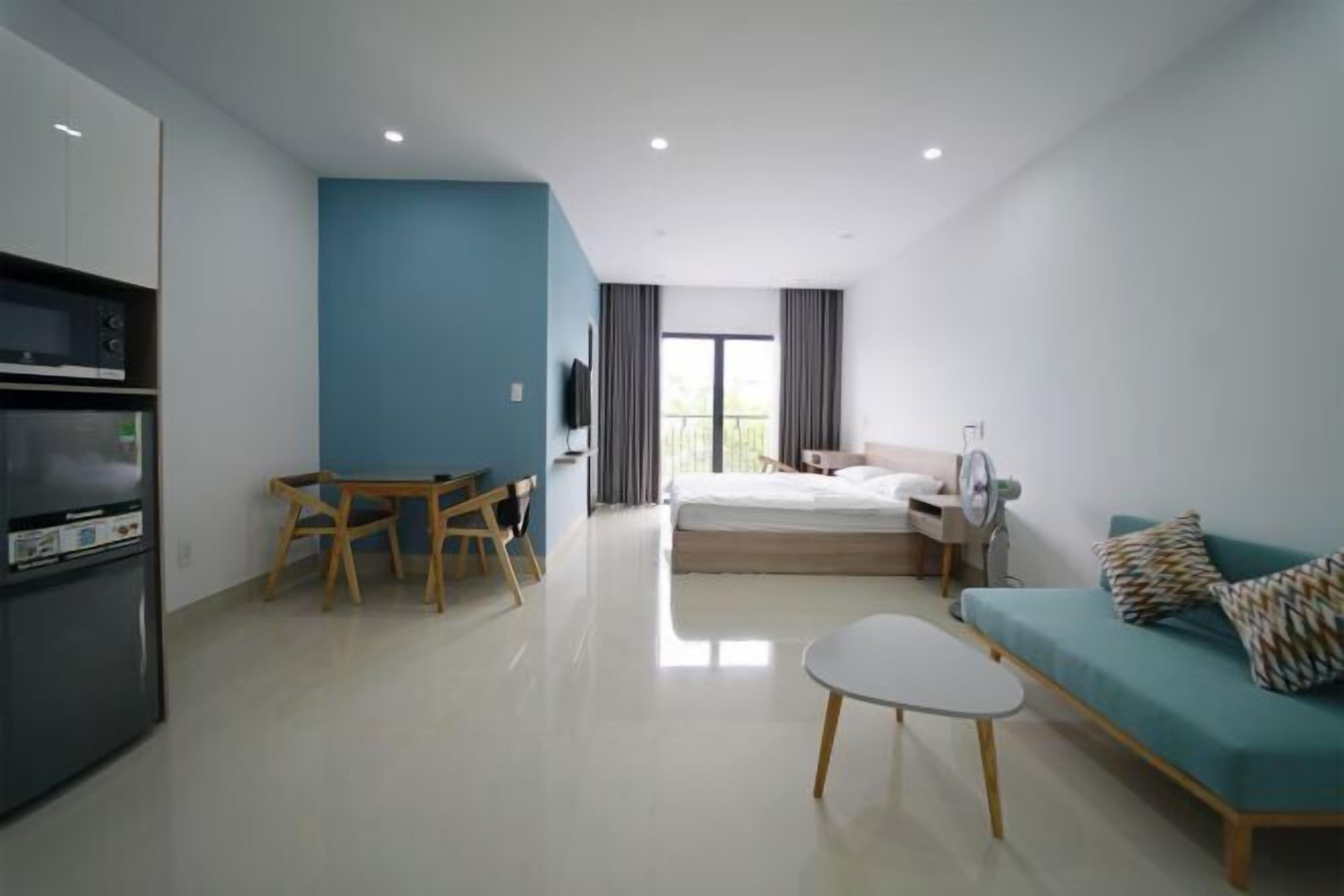 Caja de seguridad en la habitación y escritorio 