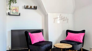 Comfort-Doppelzimmer, eigenes Bad (Room 10) | Bügeleisen/Bügelbrett, kostenloses WLAN, Bettwäsche