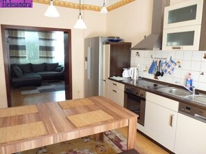 Apartment, 2 Bedrooms | Private kitchen | Coffee/tea maker, fridge, microwave, oven - Aleksandra & Daria (Erfurt)