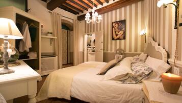 Chambre Double ou avec lits jumeaux | Minibar, bureau, Wi-Fi gratuit, draps fournis