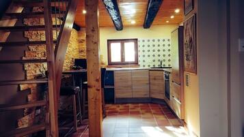 Réfrigérateur, micro-ondes, four, lave-vaisselle