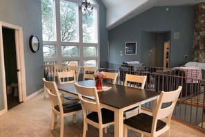 Dining - Corolla Favorite: 6BR on the Fairway w/ Hot Tub + Resort Amenities Pets ok! (Corolla)