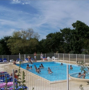 Seasonal outdoor pool