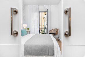 2 chambres, fer et planche à repasser, accès Internet, draps fournis