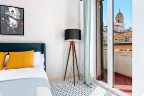 3 habitaciones, tabla de planchar con plancha, internet y ropa de cama 