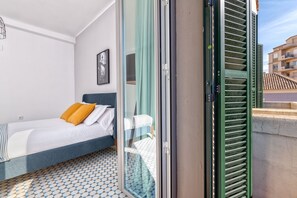 3 chambres, fer et planche à repasser, accès Internet, draps fournis