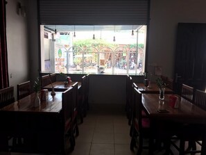 Breakfast area - Violet Villa and Restro (Siem Reap)