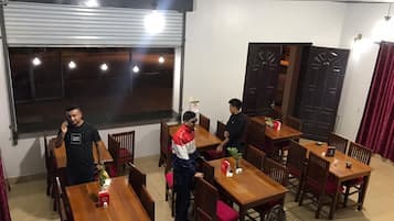 Quầy tiếp tân
