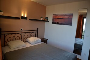 2 chambres, accès à Internet