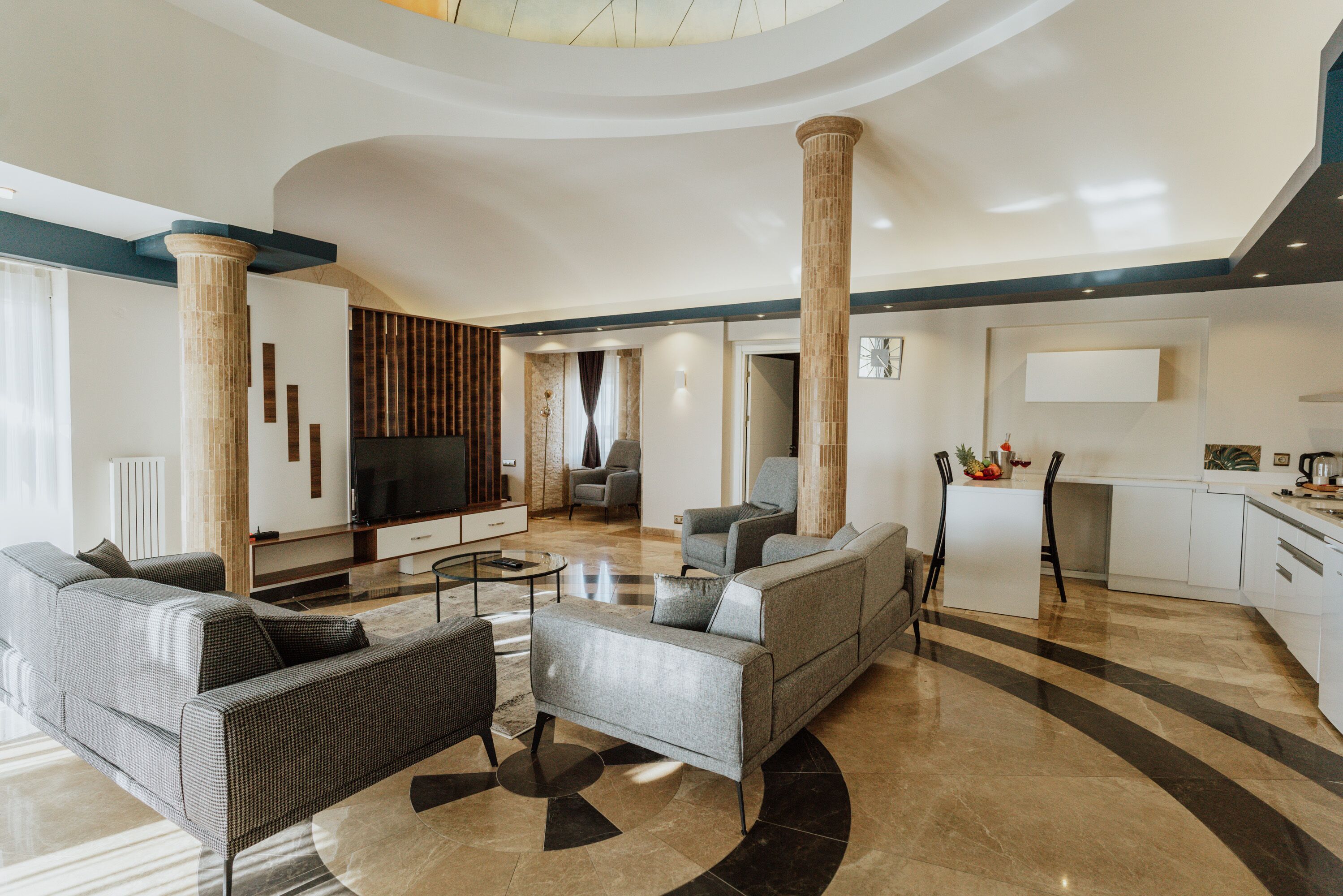 Grand-suite - badekar - byudsigt | Italienske lagner fra Frette, premium-sengetøj, dundyner