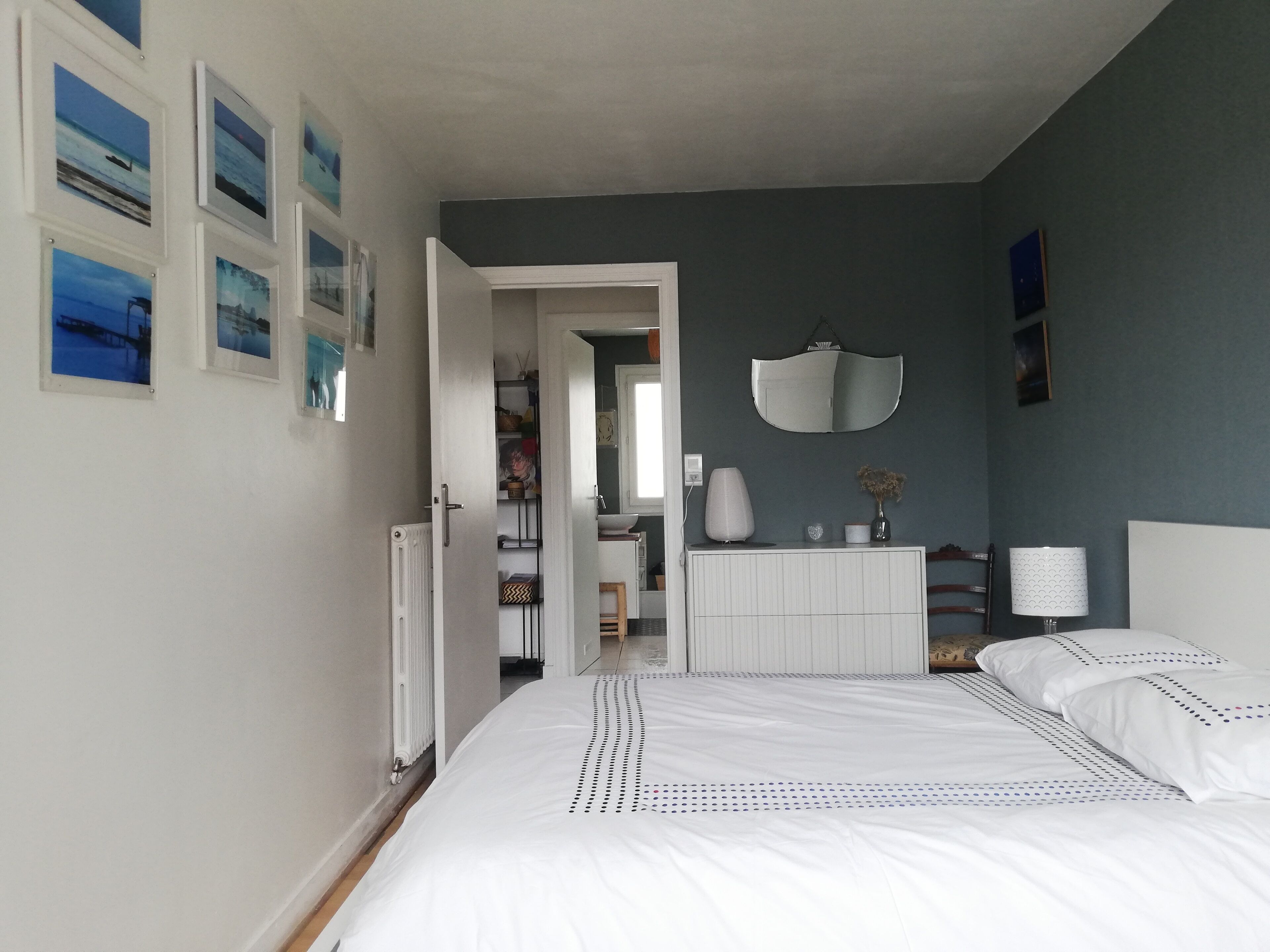 1 chambre, fer et planche à repasser, accès Internet, draps fournis