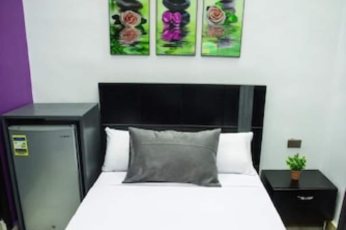 Deluxe Single Room | In-room safe, blackout drapes, iron/ironing board, free WiFi