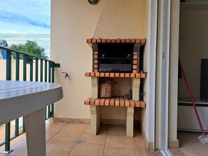 Terrace/patio - ?salgados?golf?pool?wifi? Free ? 2BD (Albufeira)