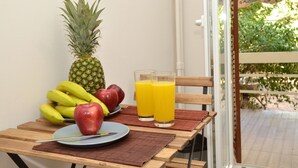 Leilighet, 1 soverom | Spiseområde på rommet