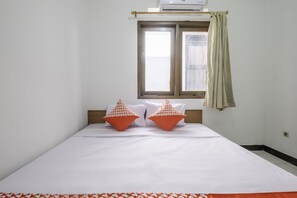 Deluxe Double Room | Free WiFi, bed sheets