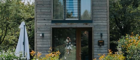 Luxury House, Multiple Beds, Garden View | Premium bedding, bed sheets