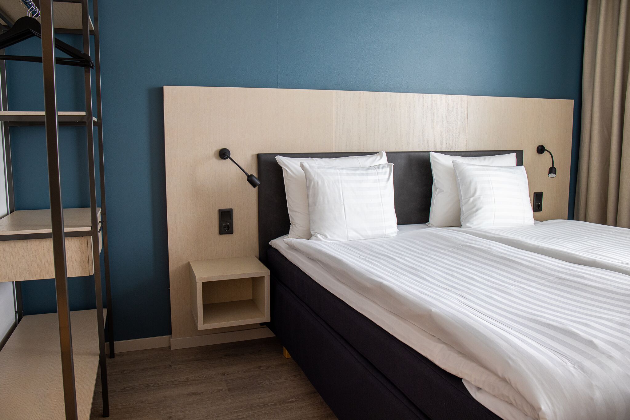 suite | 1 bedroom, in-room safe, desk, laptop workspace