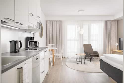 Apartment (Studio) | Zimmersafe, Schreibtisch, laptopgeeigneter Arbeitsplatz