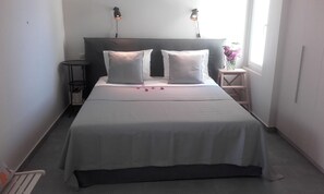 1 habitación, tabla de planchar con plancha y wifi 