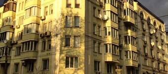 1BR apartment in the old city center (Kyïv)