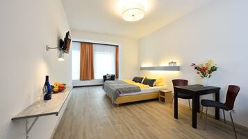 Departamento | 1 habitación, ropa de cama hipoalergénica y escritorio
