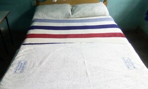 Enkelrum | Skrivbord, gratis wi-fi och sängkläder