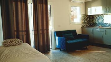 Family Apartment, Ocean View, Tower (Towers) | Blackout curtains, free cots/infant beds, bed sheets