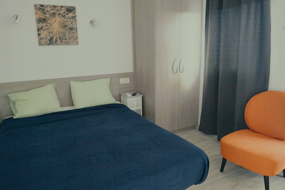 Studio, Kitchen, Annex Building (Sailor's house) | Blackout curtains, free cots/infant beds, bed sheets