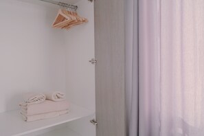 Basic Double or Twin Room (Standard) | Room amenity
