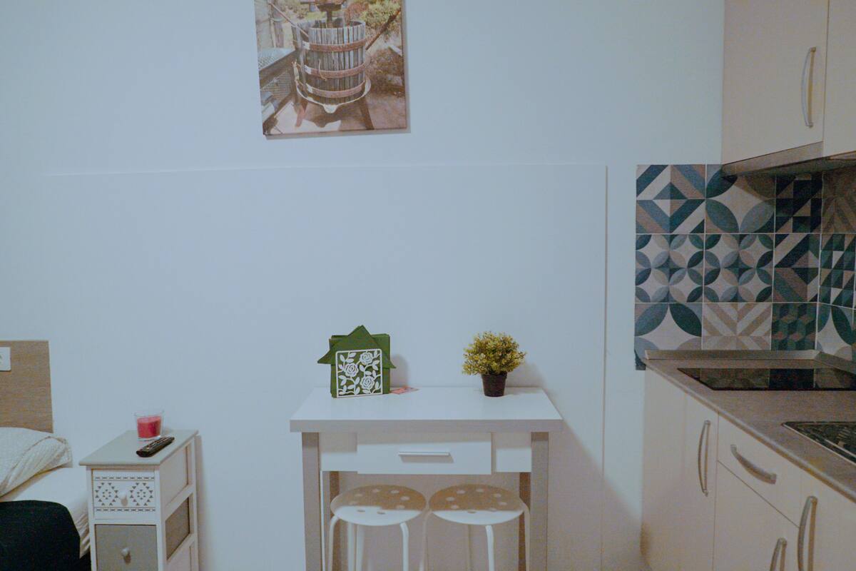 Studio, Kitchen, Ocean View (Marine) | In-room dining