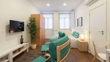 TV, Netflix, streaming services