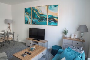 Living area - Toothbrush Apartments - Central Ipswich - Fore St - Adults Only (Ipswich)