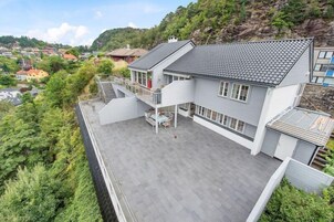 2 bedroom apartment, with terrace | Terraza o patio