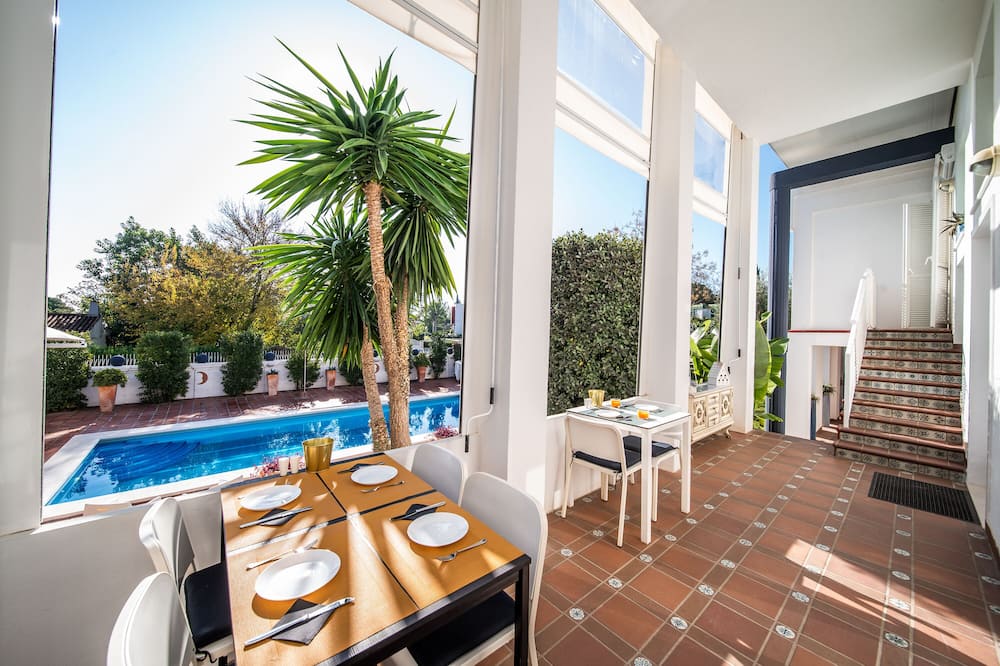 B&B Arena Sevilla