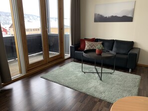 デラックス ルーム | デスク、アイロン / アイロン台、WiFi (無料)、ベッドシーツ