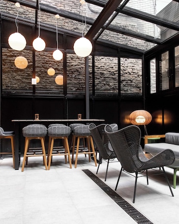 Restaurant. The Draper New York, Tapestry Collection by Hilton