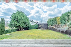 Shared Dormitory | Terrace/patio