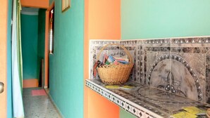 Ảnh chưa phân loại, 3 trong số 18 ảnh, nút