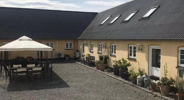 Aire de pique-nique/barbecue