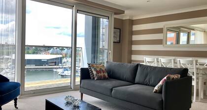 Toothbrush Apartments Waterfront - Adults Only