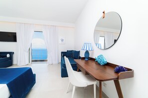 Minibar, individually decorated, individually furnished, desk - Residenza Al Pesce d'Oro (Amalfi)