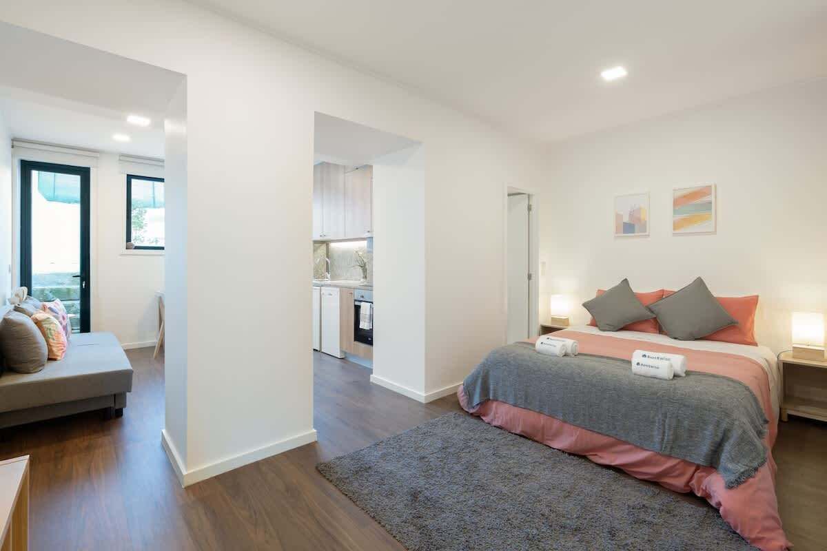 1 chambre, fer et planche à repasser, Wi-Fi, literie fournie