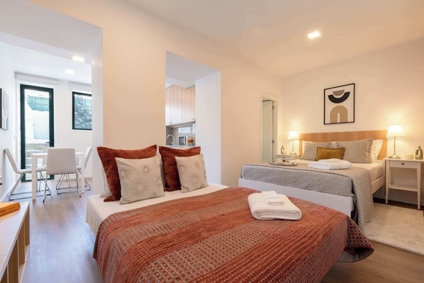 1 bedroom, iron/ironing board, travel cot, WiFi