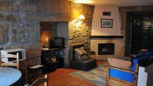 Living area - CHERRY HOUSE T1 2 PAX (Gouveia)